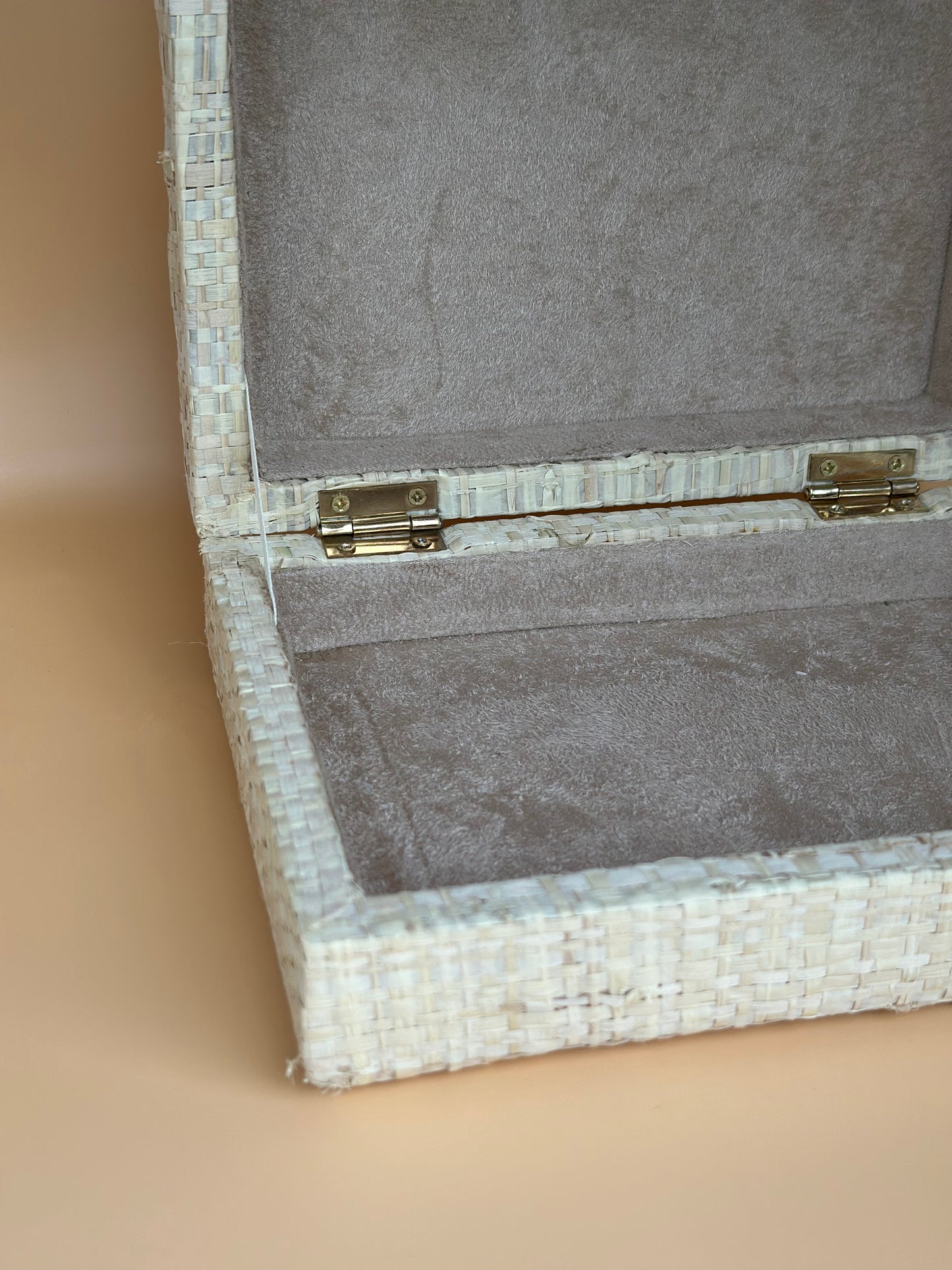 Woven Vintage Jewelry Box