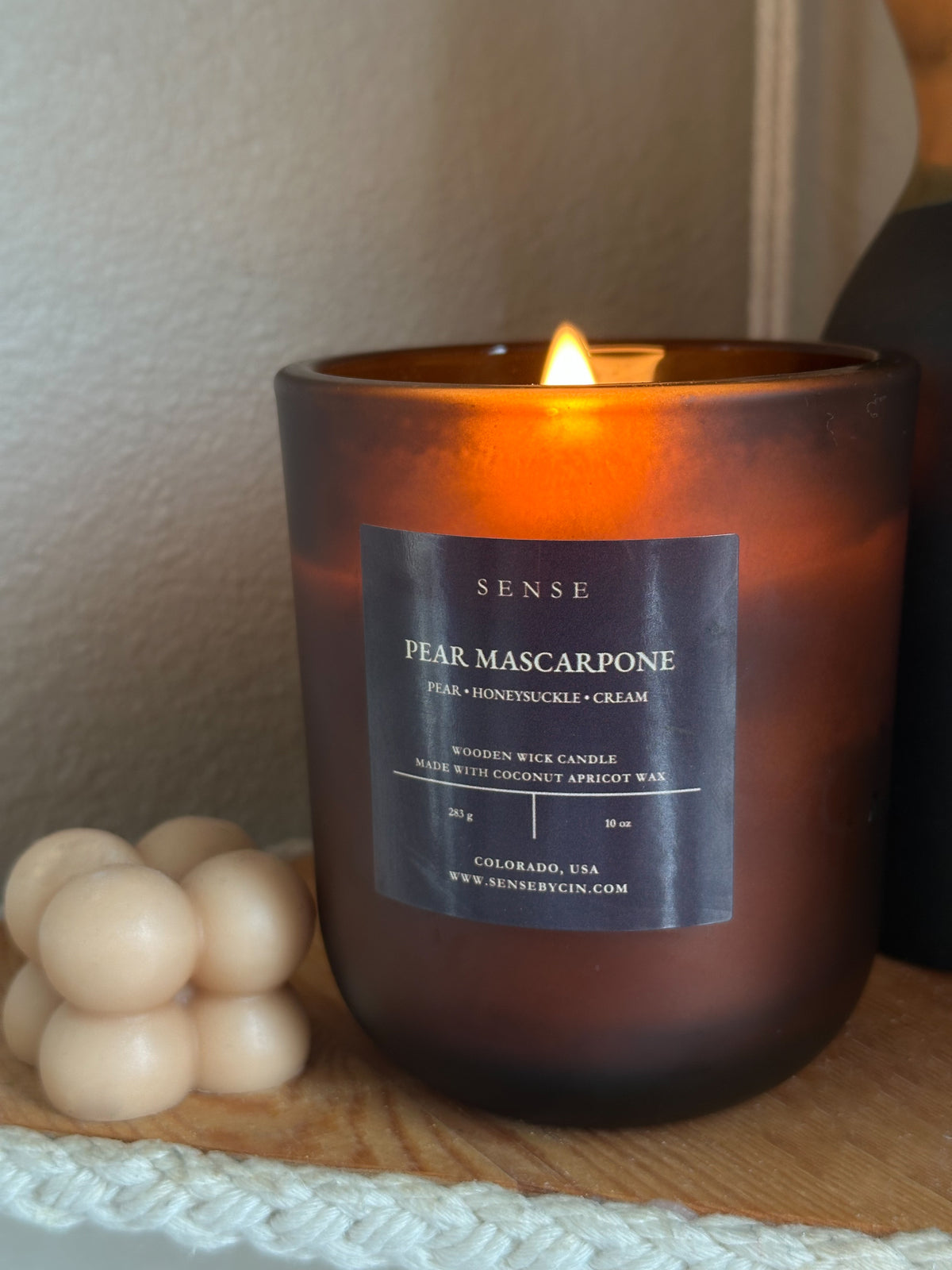 Pear Mascarpone Wooden Wick Candle - 10 oz.