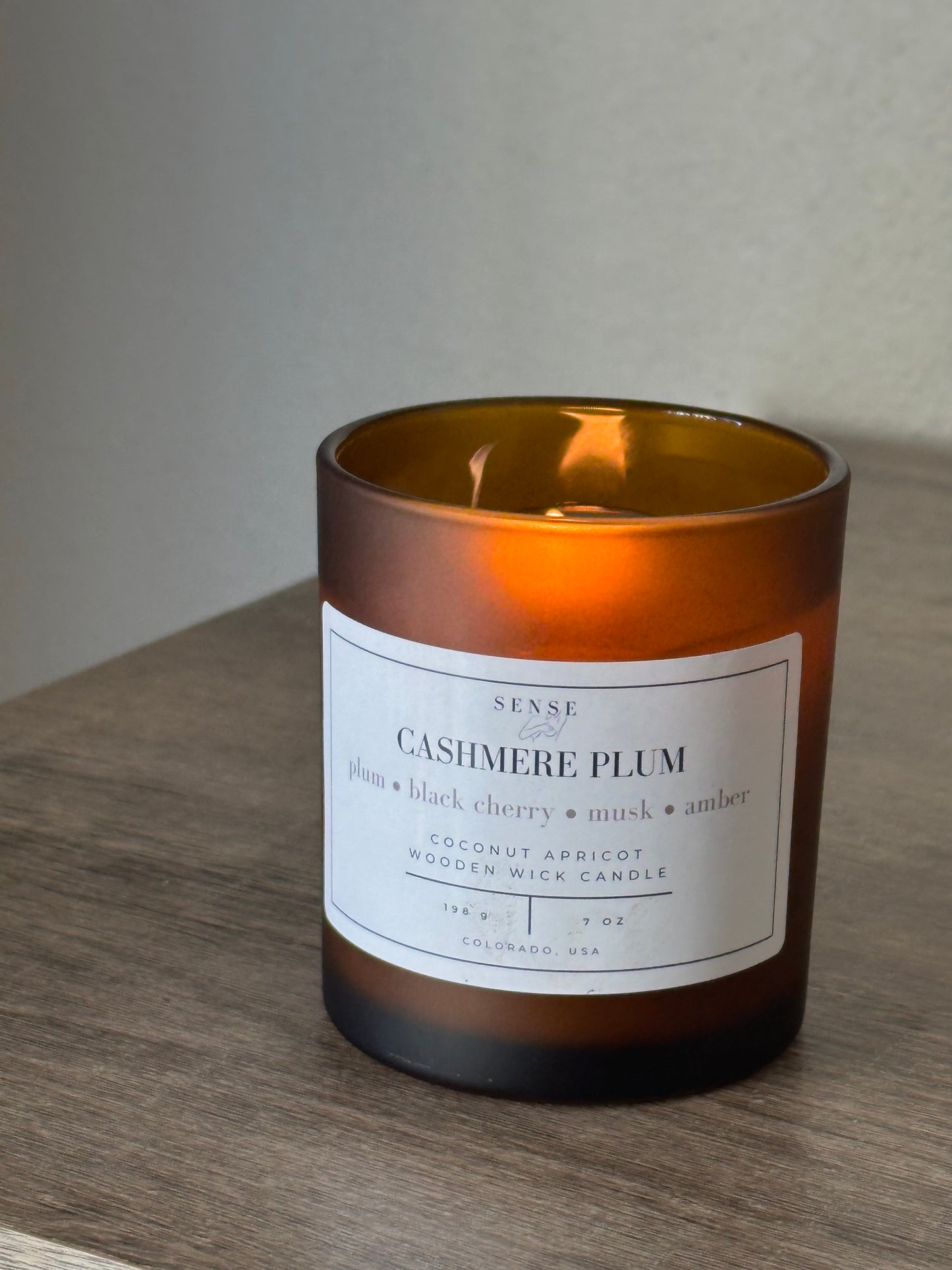 Cashmere Plum Wooden Wick Candle