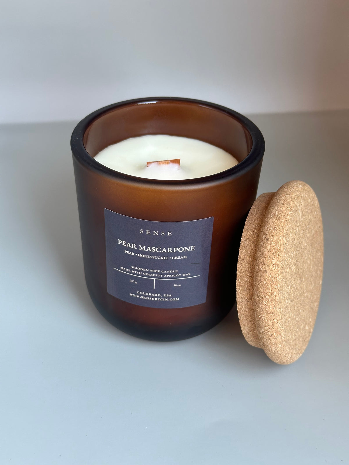 Pear Mascarpone Wooden Wick Candle - 10 oz.